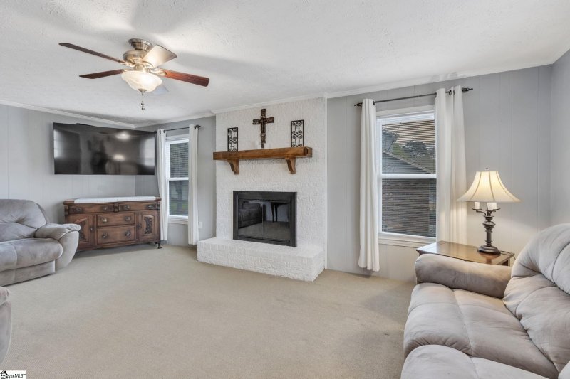 Property image 3 at 209 Manassas Drive, Simpsonville, SC 29681