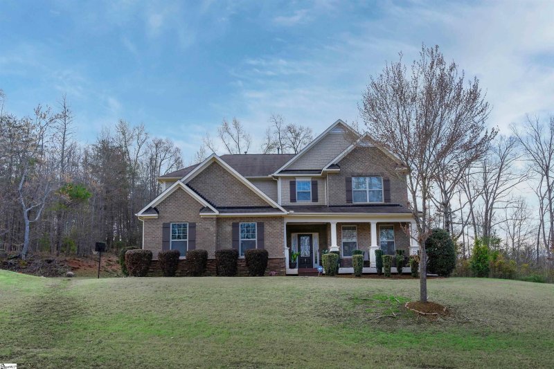 Property image 2 at 9 Barlia Way, Greenville, SC 29607