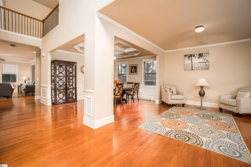 Property image 3 at 9 Barlia Way, Greenville, SC 29607