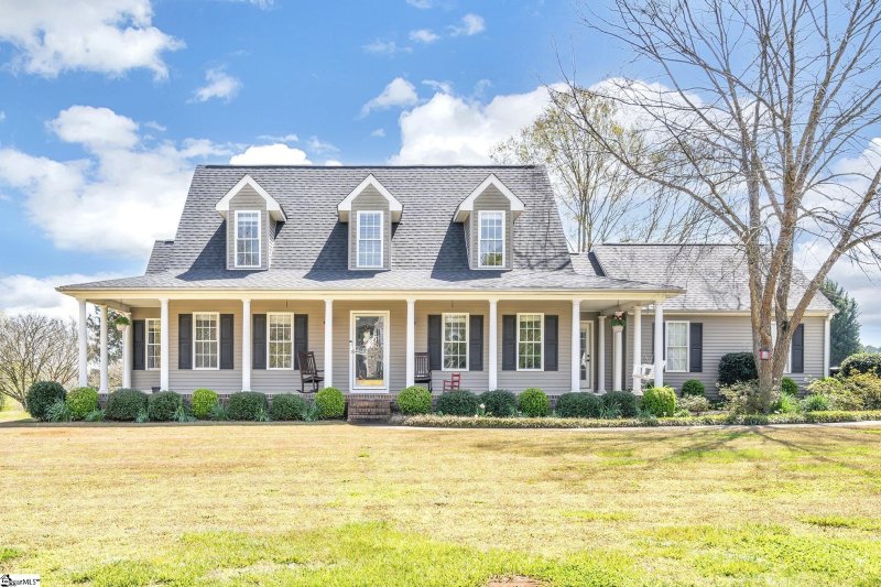 102 Foghorn Court