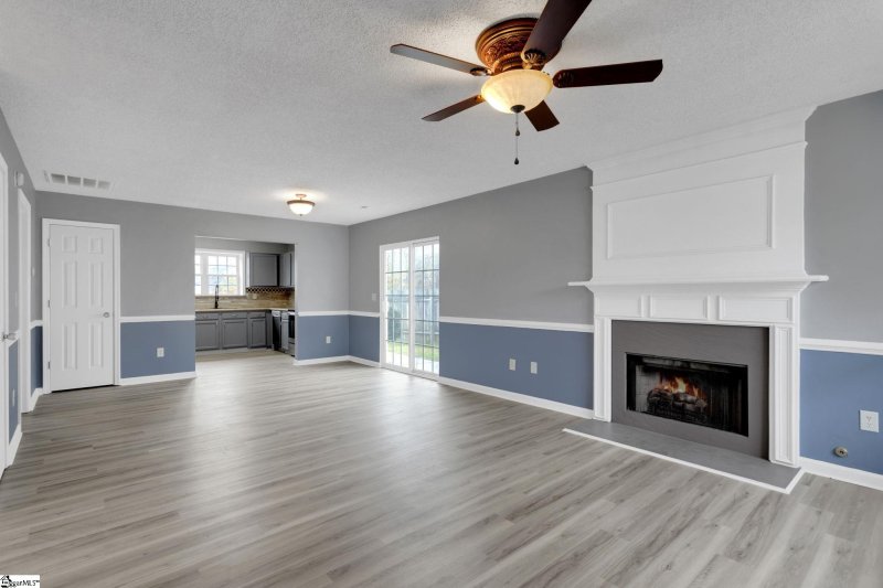 Property image 2 at 308 GLENLEA Lane, Greenville, SC 29617