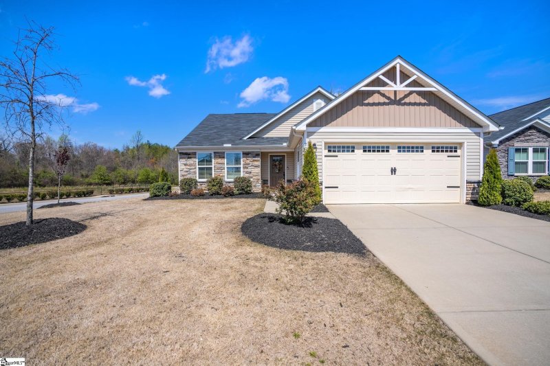 201 Fairmeadow Way