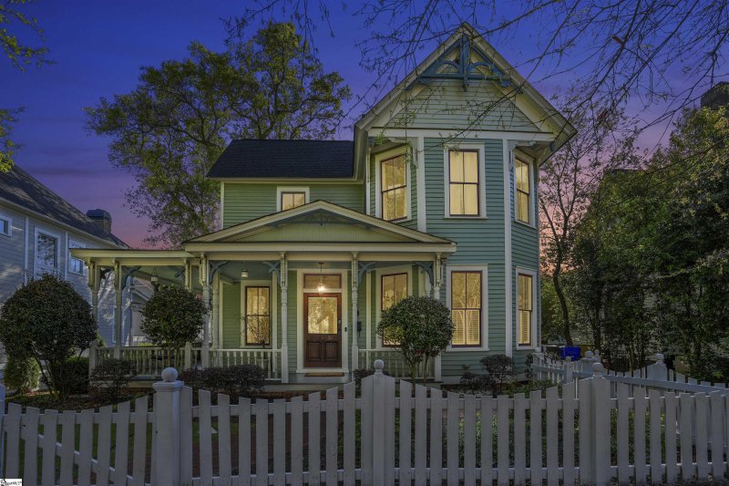 Property image 4 at 317 Hampton Avenue, Greenville, SC 29601