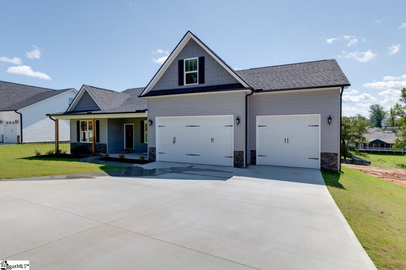 Property image 2 at 23 Marion Meadow Lane, Travelers Rest, SC 29690