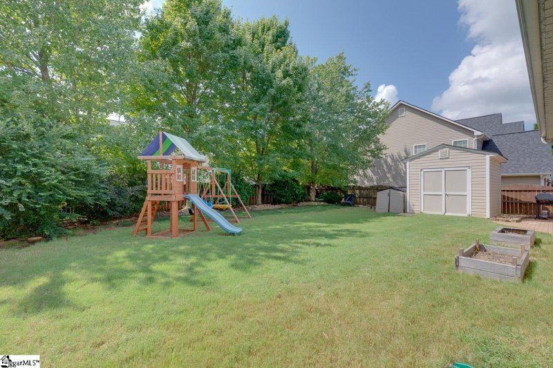 Property image 3 at 3 Breezewood Court, Greenville, SC 29607