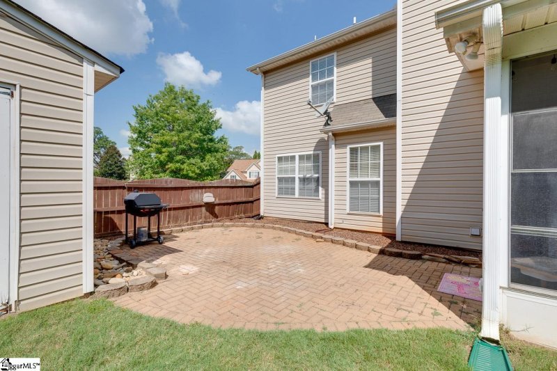 Property image 4 at 3 Breezewood Court, Greenville, SC 29607