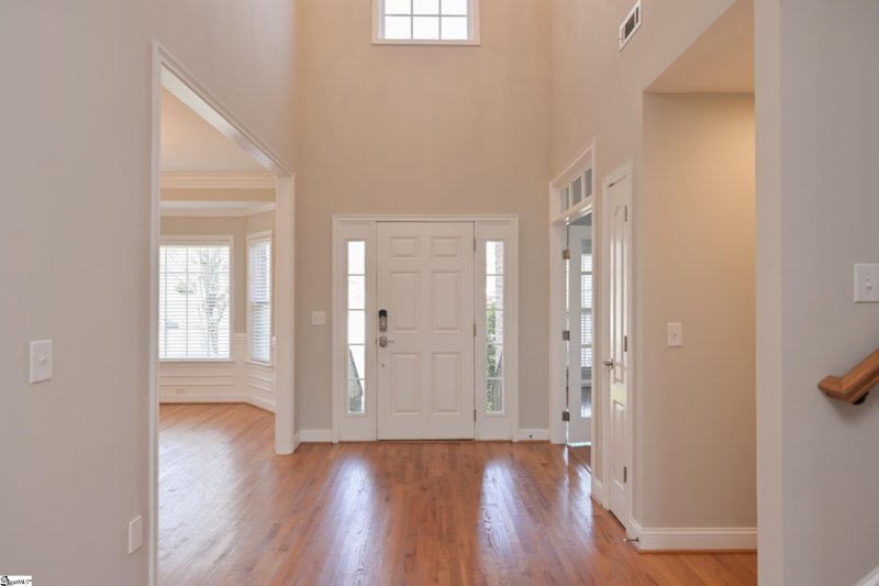 Property image 3 at 9 Calmwater Court, Greer, SC 29650