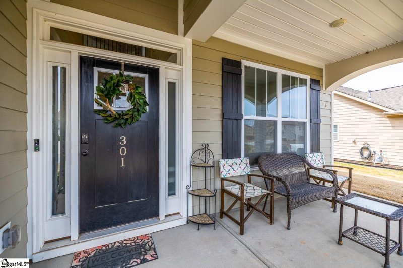 Property image 3 at 301 Woodhall Lane, Piedmont, SC 29673