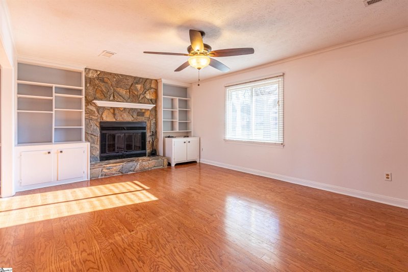 Property image 4 at 2 BROOKS Road, Mauldin, SC 29662