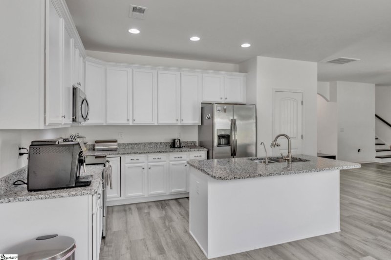 Property image 5 at 4 Royal Pine Way, Greer, SC 29650