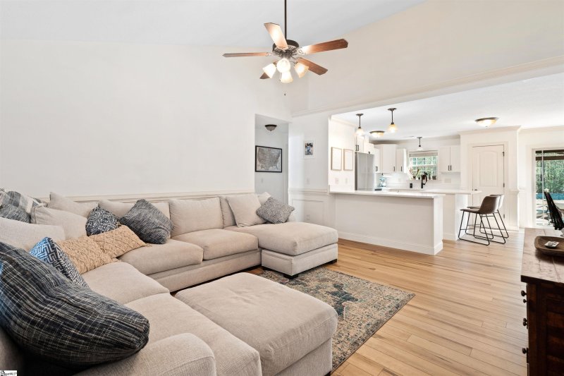 Property image 4 at 514 Naples Court, Lyman, SC 29365