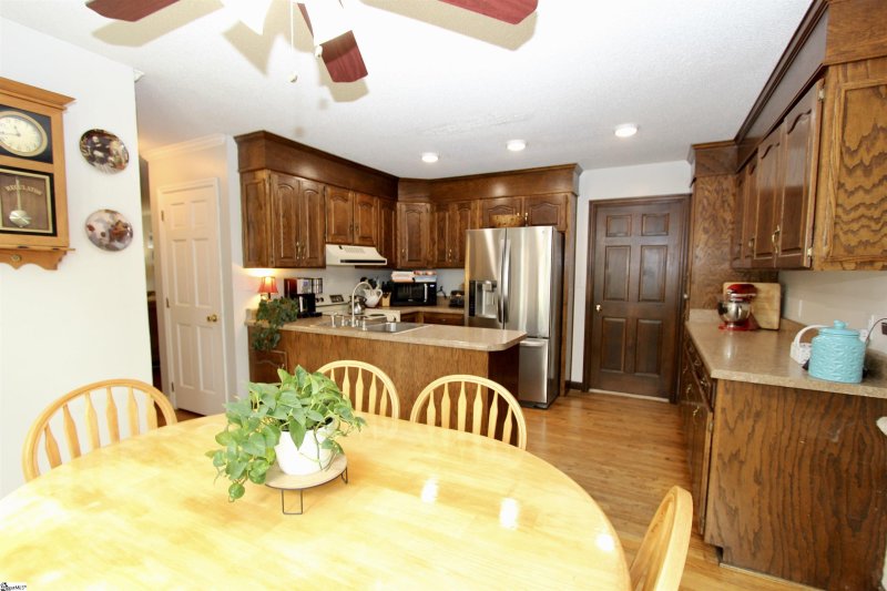 Property image 5 at 612 Millbrook Drive, Spartanburg, SC 29301