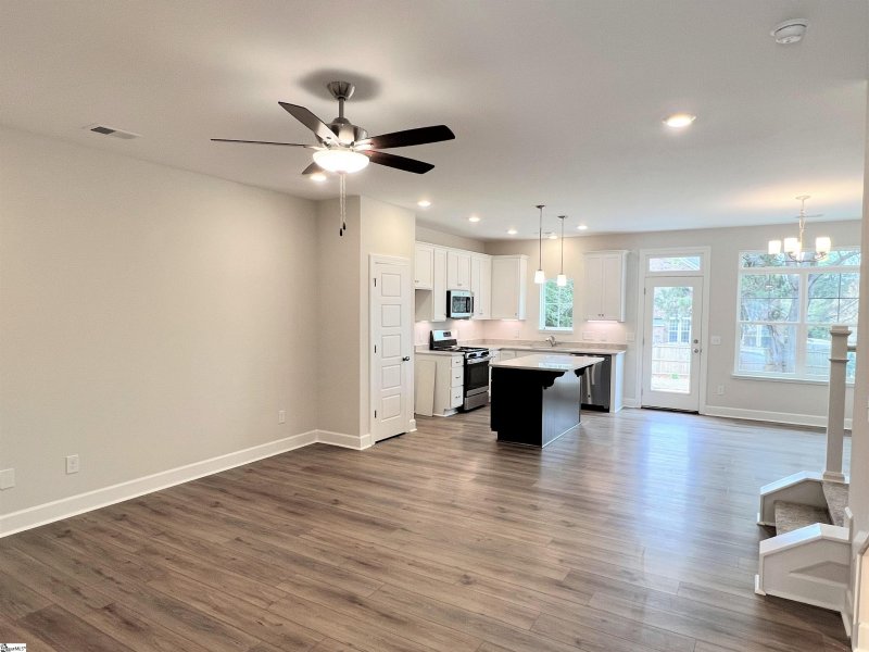 Property image 3 at 111 Callen Drive, Greenville, SC 29607