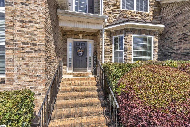 Property image 2 at 3 Middleberry Court, Greer, SC 29650