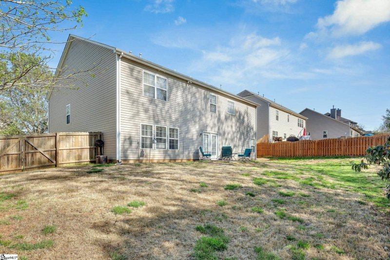 Property image 3 at 229 Heritage Point Drive, Simpsonville, SC 29681