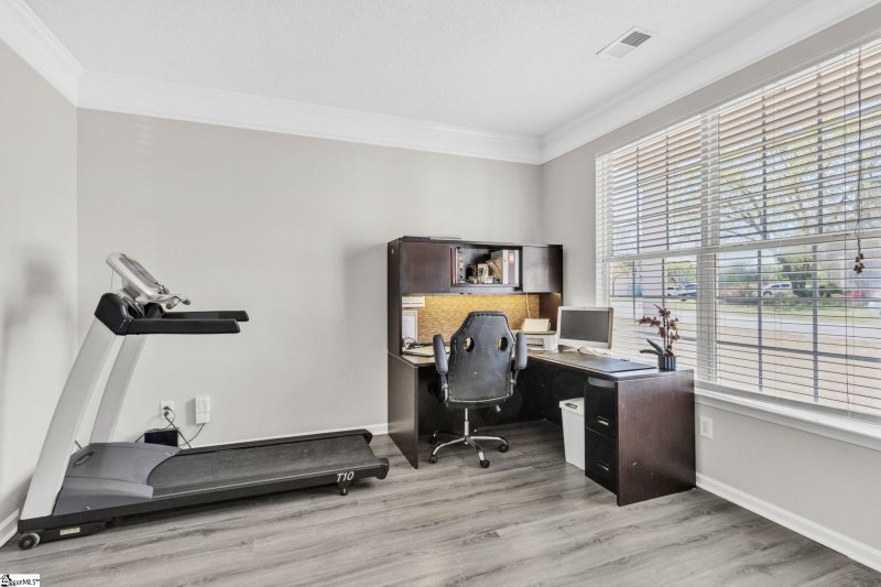 Property image 2 at 197 Birkhall Circle, Greenville, SC 29605