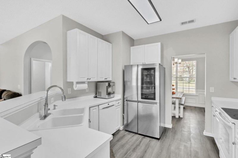 Property image 5 at 197 Birkhall Circle, Greenville, SC 29605