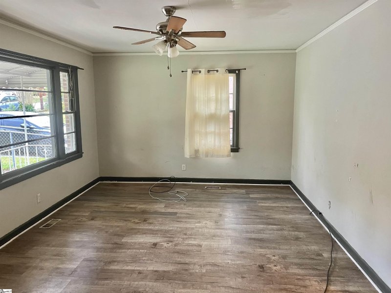 Property image 3 at 105 Tiffany Drive, Taylors, SC 29687