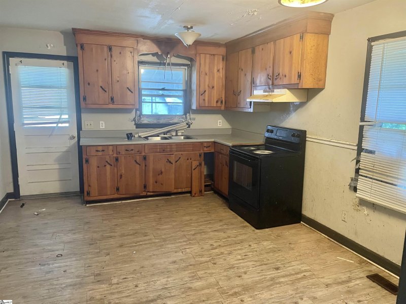 Property image 4 at 105 Tiffany Drive, Taylors, SC 29687