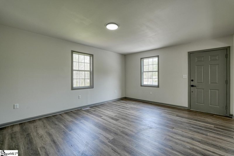 Property image 5 at 29 Lee Way, Taylors, SC 29687