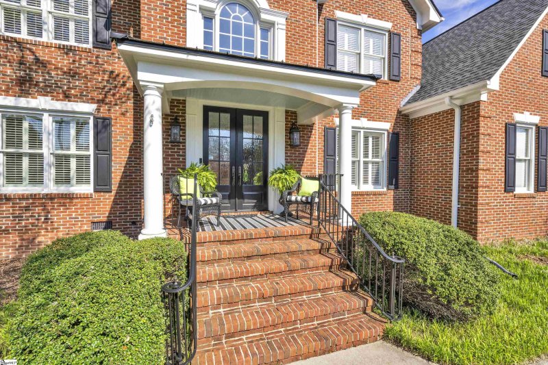 Property image 2 at 100 Stone Dale Drive, Simpsonville, SC 29681