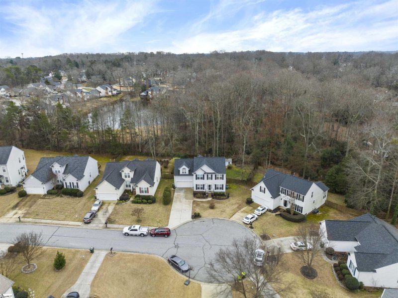 Property image 3 at 417 Belgray Court, Taylors, SC 29687