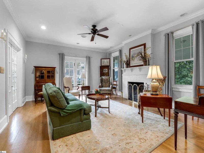 Property image 5 at 305 W Walnut Street, Clinton, SC 29325