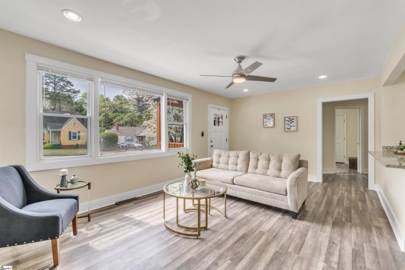 Property image 5 at 322 Potomac Avenue, Greenville, SC 29605