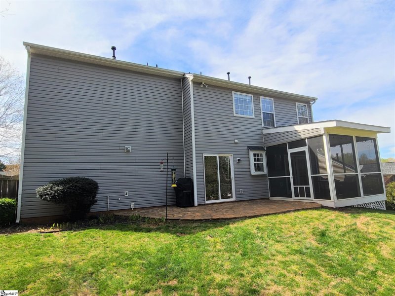 Property image 2 at 16 Crevasse Lane, Greenville, SC 29617