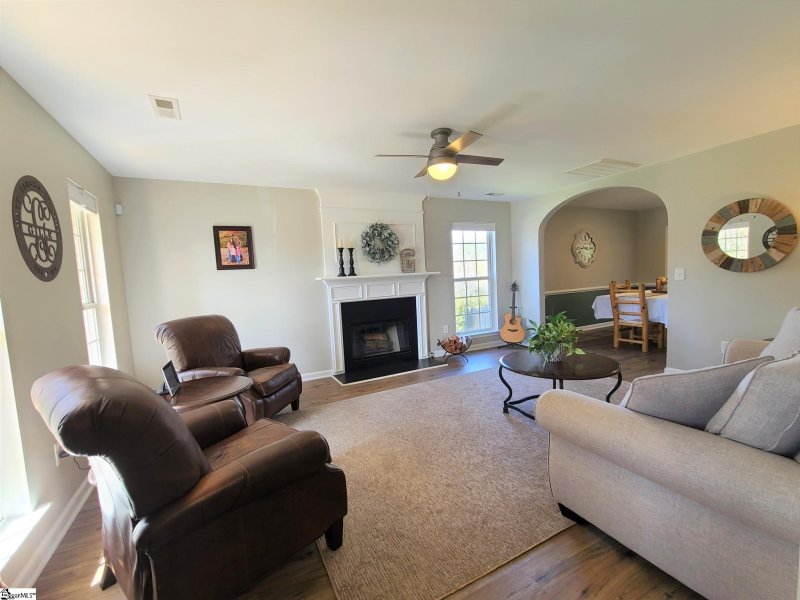 Property image 4 at 16 Crevasse Lane, Greenville, SC 29617