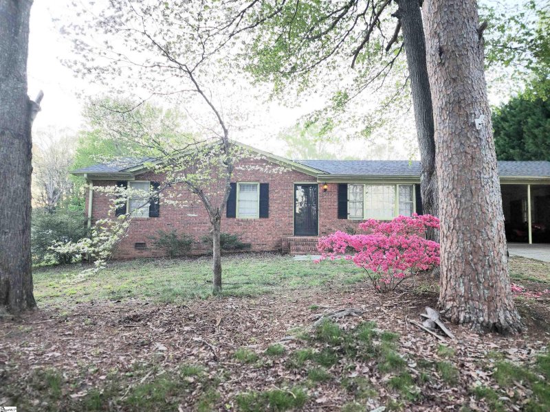 Property image 3 at 607 Roosevelt Drive, Easley, SC 29642