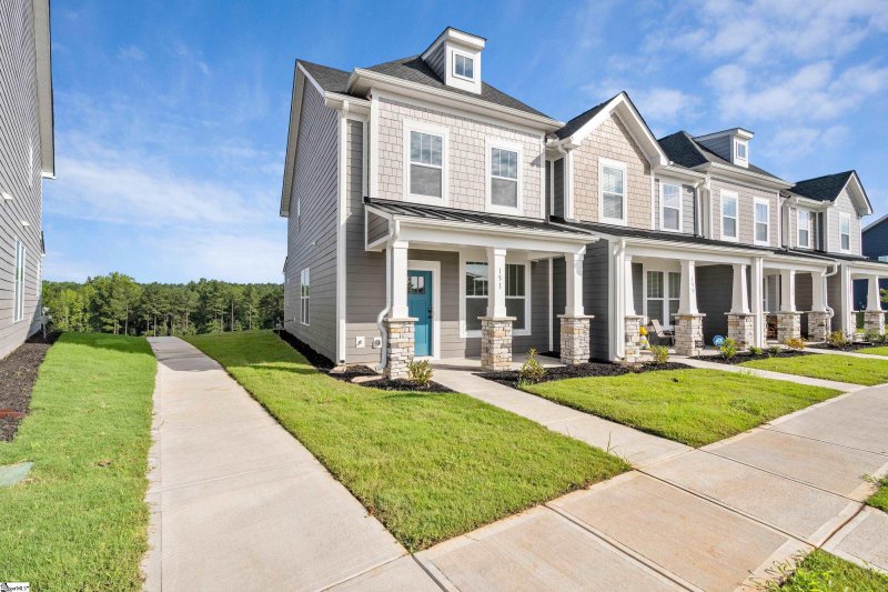 Property image 2 at 151 Dalmatian Drive, Spartanburg, SC 29307