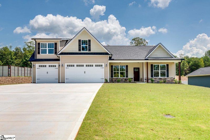 243 Inlet Pointe Drive