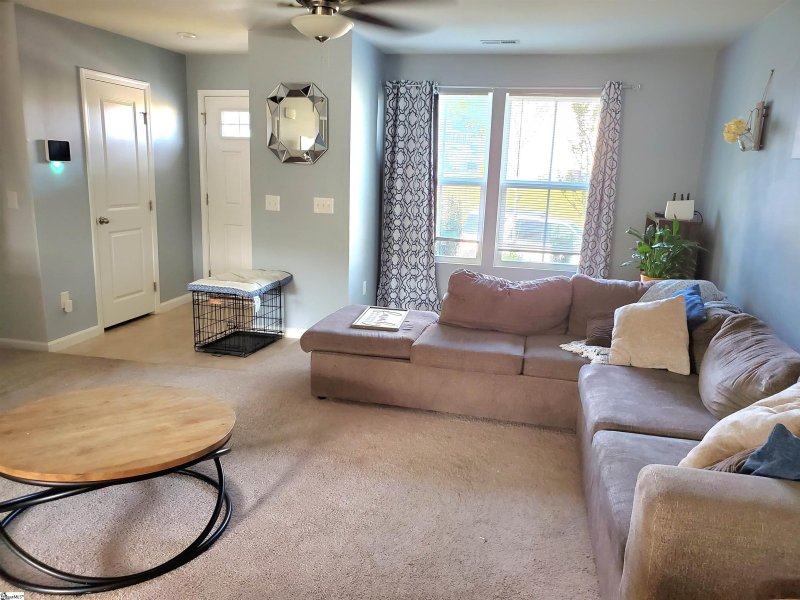 Property image 2 at 409 Skipton Street, Greenville, SC 29605-6227