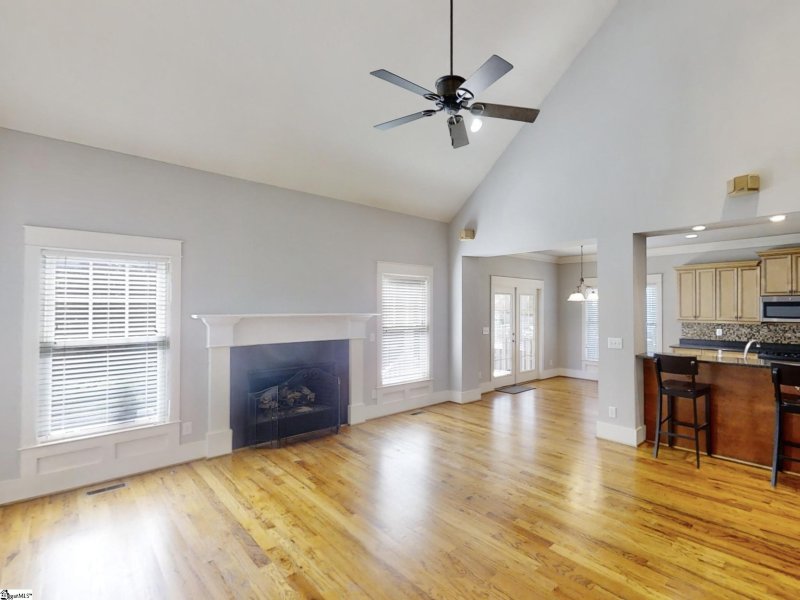 Property image 3 at 304 Kilgore Farms Circle, Simpsonville, SC 29681