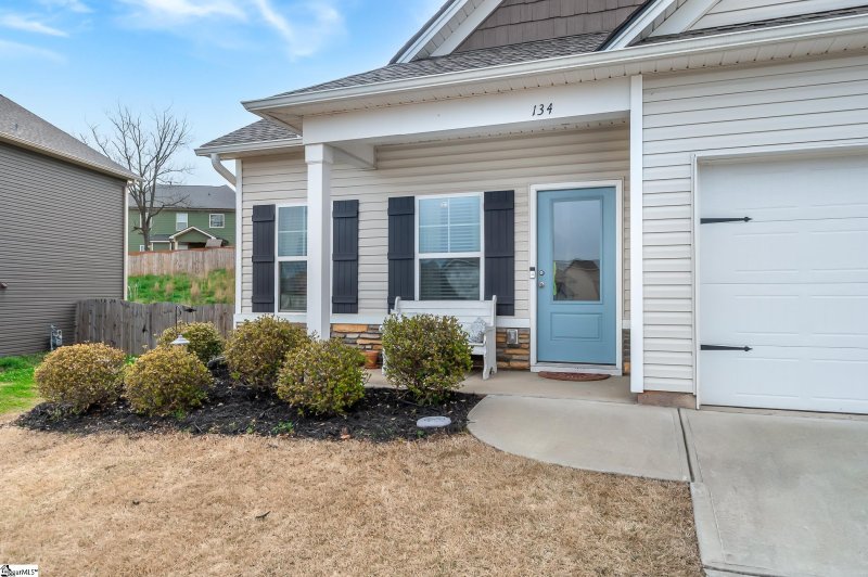 Property image 3 of 134 Viewmont Drive in Wilson Farms, Duncan, SC 29334