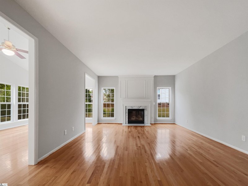 Property image 3 at 15 Silverthorn Court, Simpsonville, SC 29681