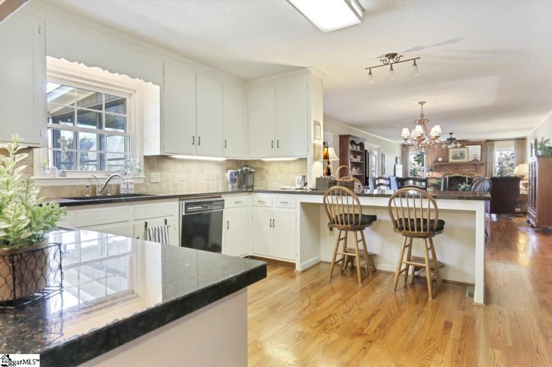 Property image 5 at 204 Traywick Drive, Anderson, SC 29621