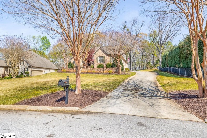 Property image 4 at 902 Sugar Oak Court, Simpsonville, SC 29680