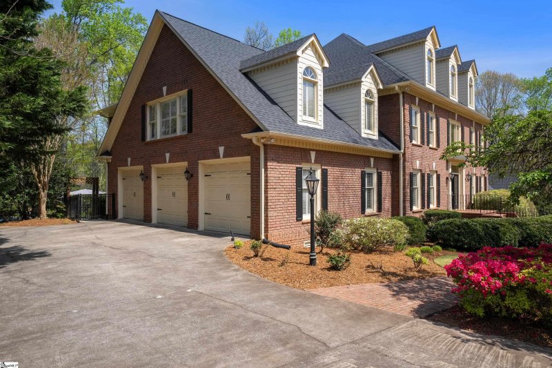 Property image 3 at 16 Belfrey Drive, Greer, SC 29650