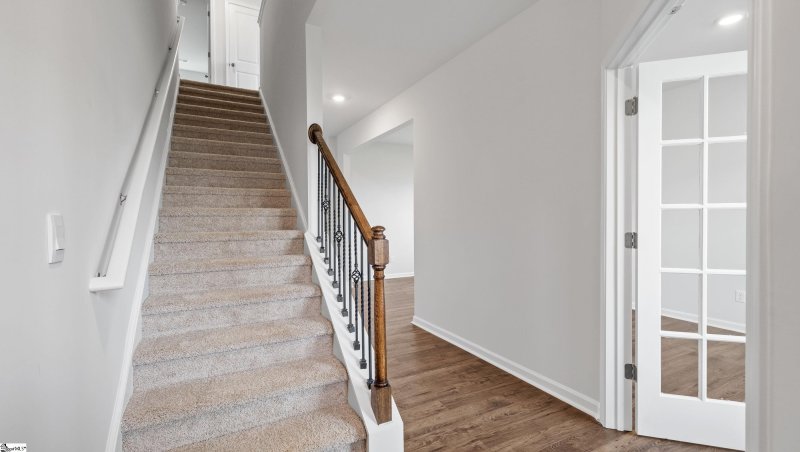 Property image 3 at 176 Slateford Circle, Piedmont, SC 29673