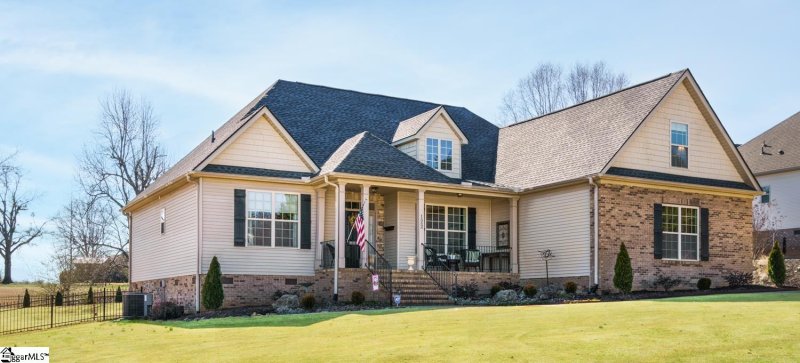 Property image 2 at 122 Brown Farm Way, Taylors, SC 29687