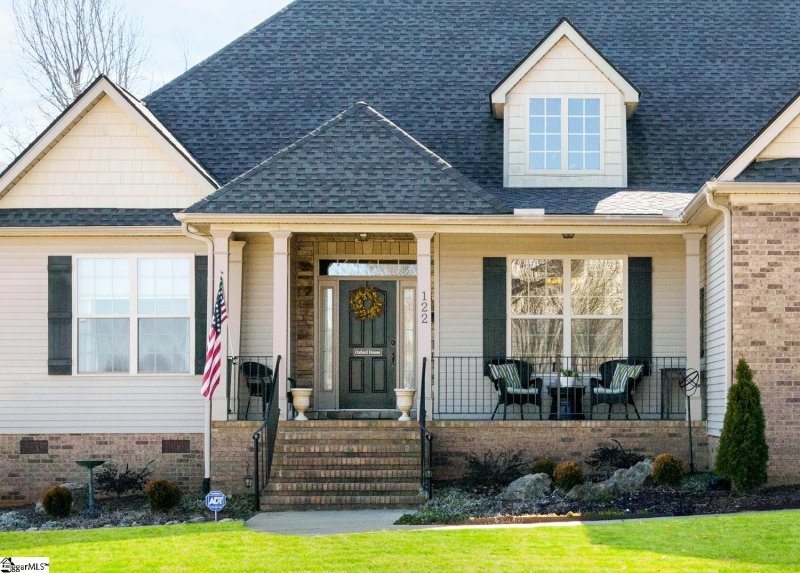 Property image 3 at 122 Brown Farm Way, Taylors, SC 29687