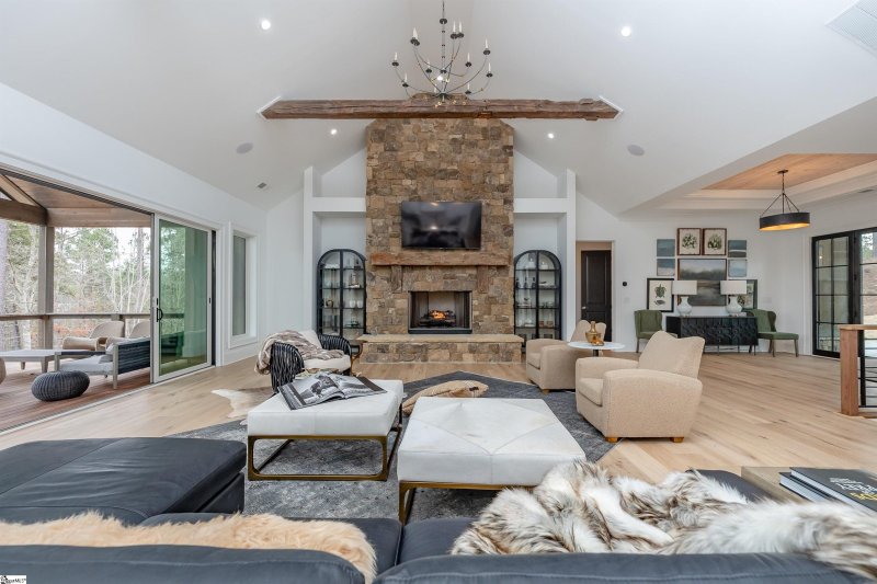 Property image 4 at 331 Old Chapman Bridge Road, Salem, SC 29676