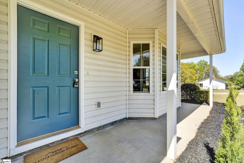 Property image 4 at 500 Bengal Court, Greer, SC 29651