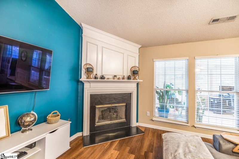 Property image 4 at 8 Turnbridge Trail, Simpsonville, SC 29680