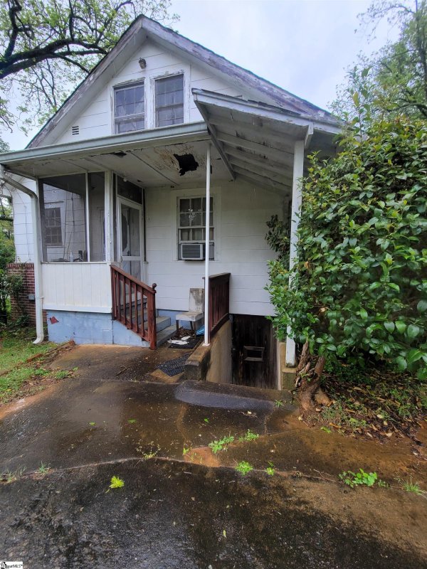 Property image 3 at 17 Beck Avenue, Greenville, SC 29605