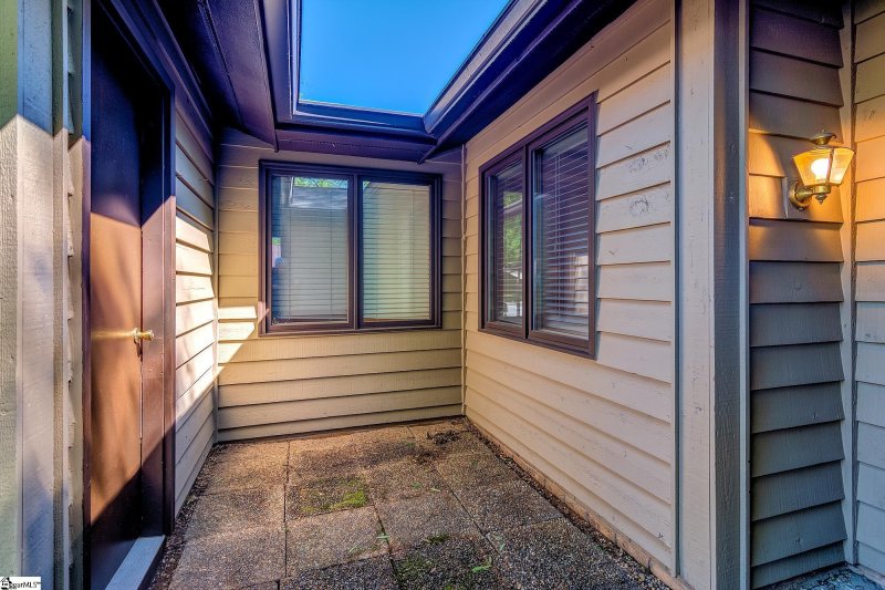 Property image 3 at 600 Tanager Court, Greer, SC 29650-3120