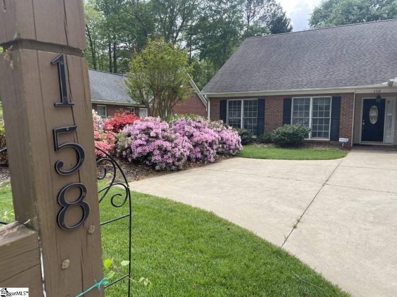 Property image 2 at 158 Bradford Crossing Drive, Roebuck, SC 29376