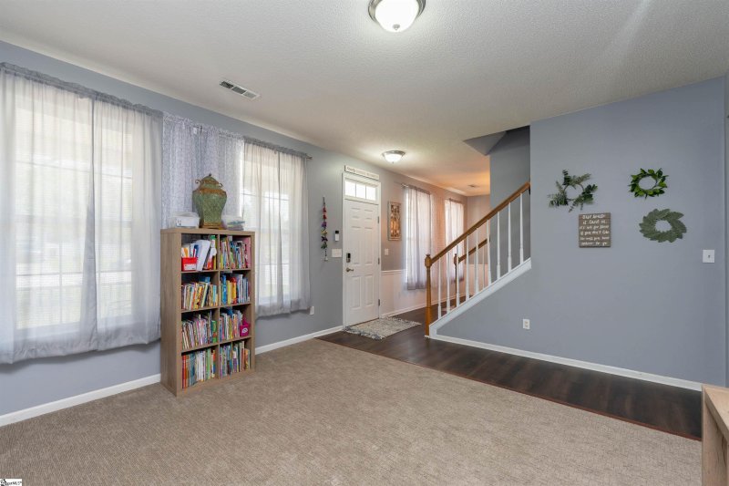 Property image 5 at 4 Thornless Court, Simpsonville, SC 29680